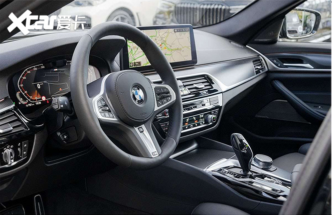 宝马540i搭载3.0升双涡轮增压V6发动机 国内指导价60.39万起