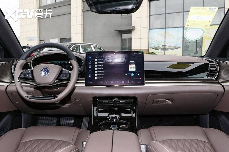 国产高端电动轿车标杆再升级 比亚迪汉ev冠军版售20.98万起