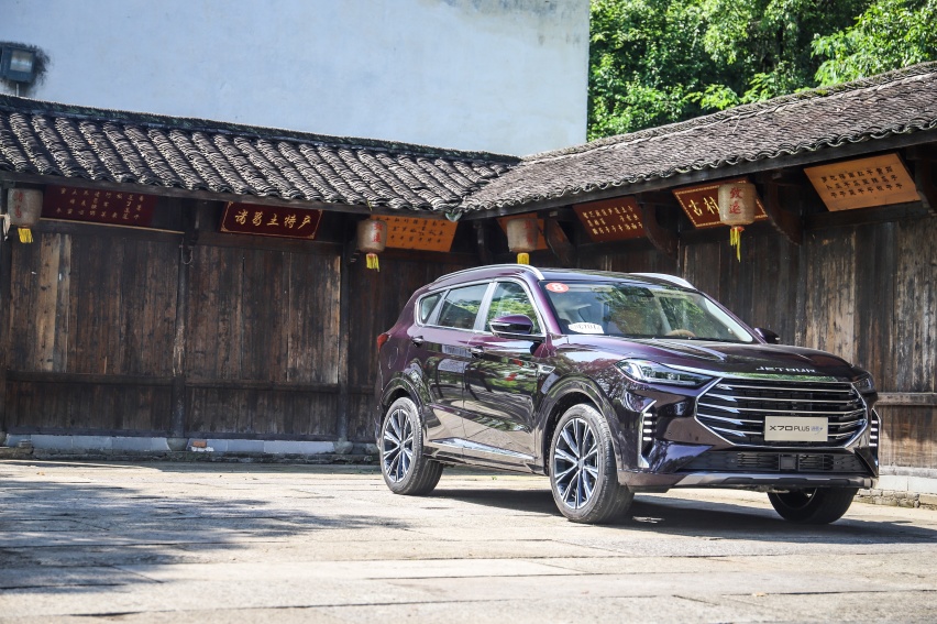 试驾捷途X70 PLUS诸葛版 比H6贵的它值得买么？