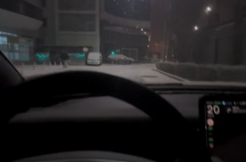 实拍下大雪特斯拉FSD（辅助驾驶）还能正常工作吗？