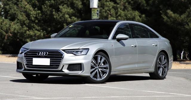7月销量最好的4款高端轿车，月销量均破万，网友：生活富裕了