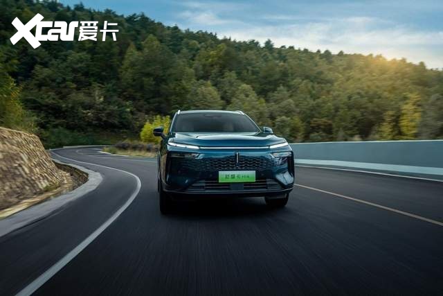 试驾魏牌新摩卡Hi4，会是你家用代步车的新选择吗？