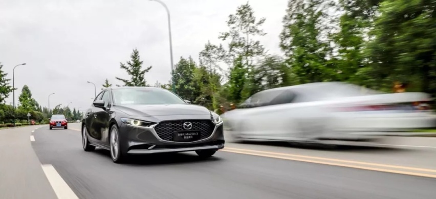 我，次世代MAZDA 3昂克赛拉，打钱！