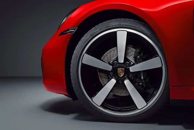 保时捷全新911 Targa 4/4S上市 敞篷+四驱