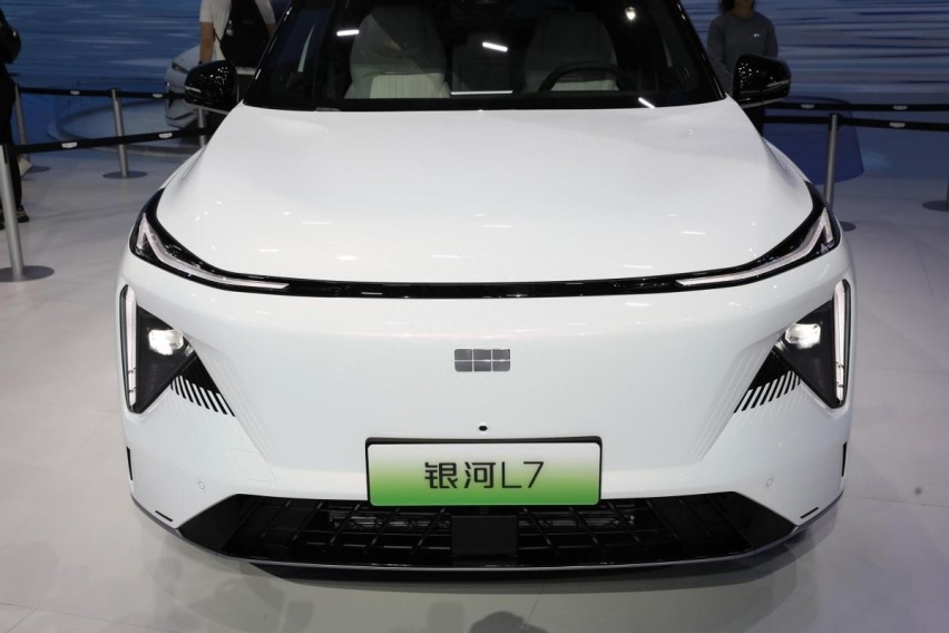 销量和口碑持续攀升，吉利银河L7为何会成功？