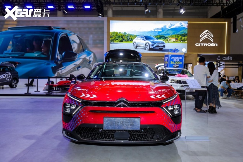 15万级休旅车横评 新款凡尔赛C5 X等三款车型怎么选？