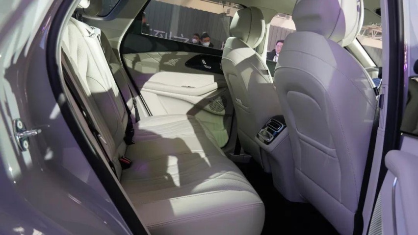 星途再出新车！背负转型使命，瑶光有多亮眼？