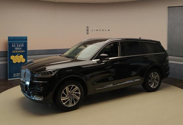 探店林肯飞行家：意向客户对比过GLE、X5，成交价超60万