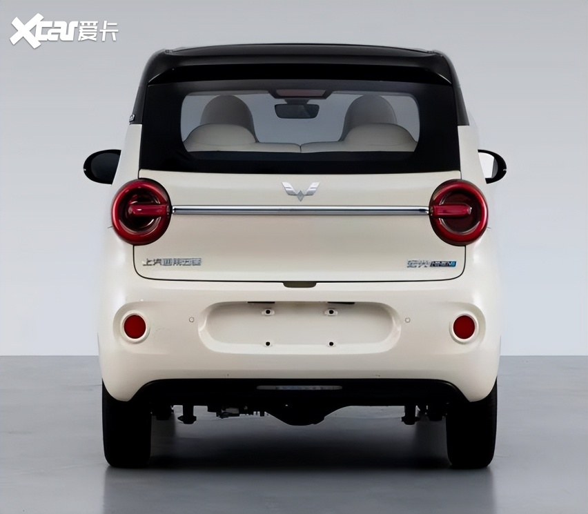 接娃神器五菱宏光MINI EV再迎更新，换装圆灯