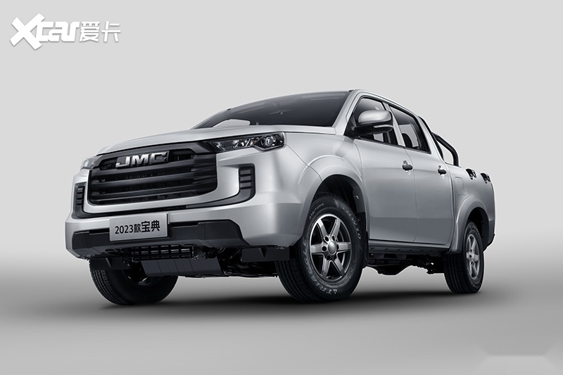 外观部分,2023款江铃宝典(参数|询价)相比老款有比较全面的升级.