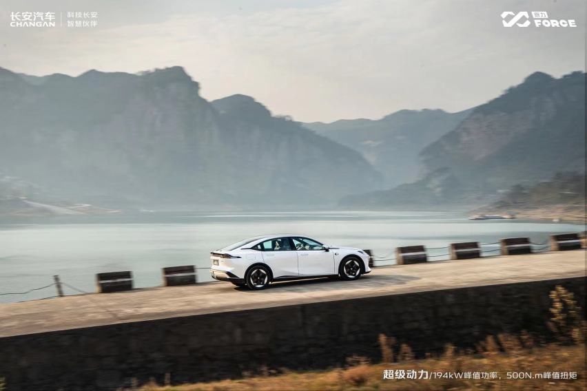 16小时跑完1200km奇境之旅，长安原力技术就是这么自信