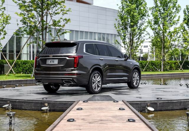 首款采用2+2+2布局的中大型SUV，车长超5米，今年7月国产上市