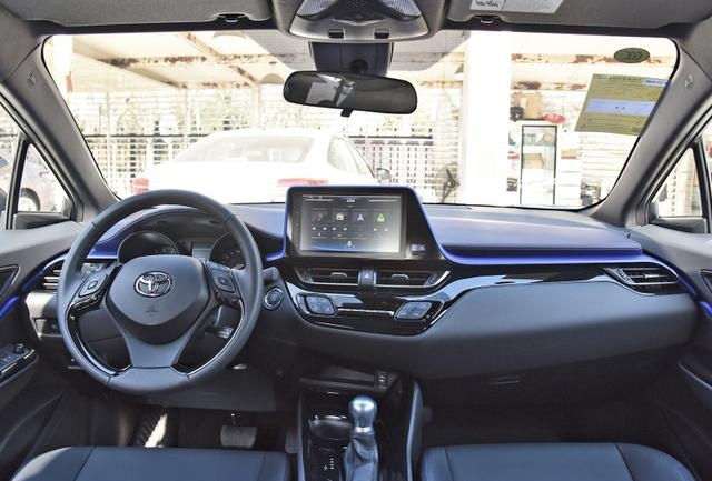 三大理由95后车主放弃XR-V、C-HR 选择长安UNI-T