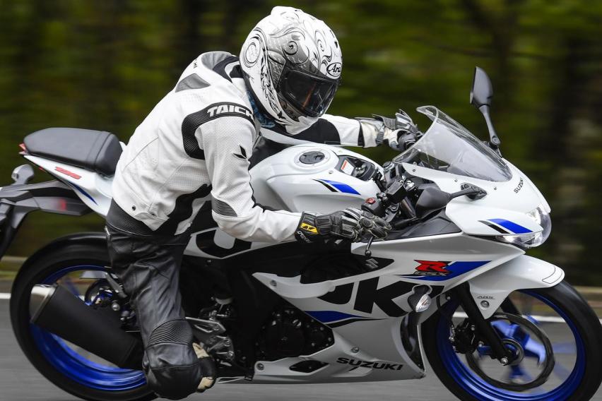 铃木GSX-R125入门摩托详解，单缸水冷最大15马力