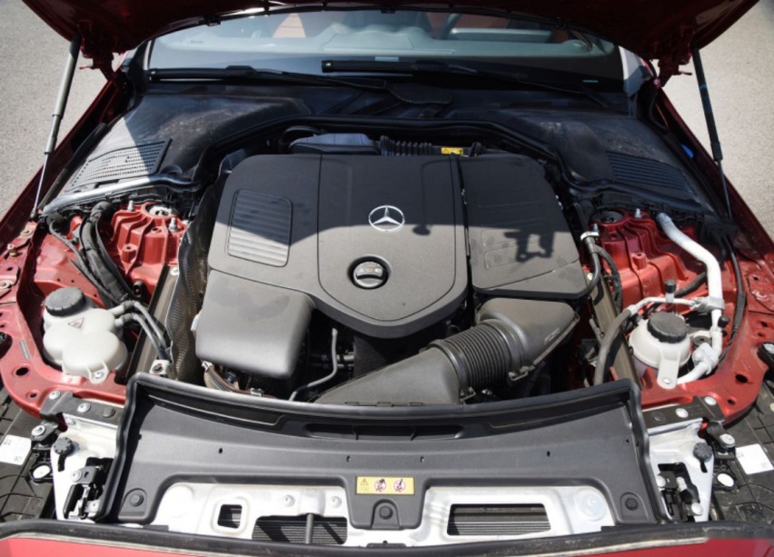 【帮你选车】32.52万元起 两种动力四款车型 全新奔驰C级购车手册