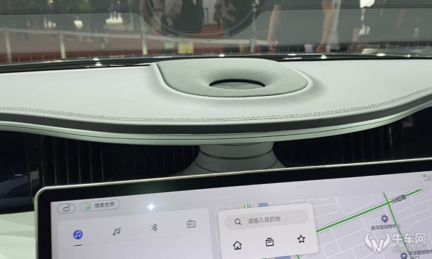 2023上海车展：潮牌还是奢侈品？实拍更实用的阿维塔11单电机版！
