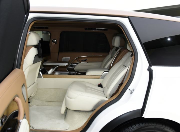 4.4T V8双涡轮，内饰壕无人性，全新路虎揽胜系列成都车展正式上市