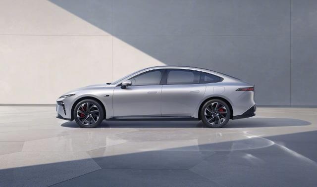 优惠后起步价13万+！东风eπ007才是真正的黑马选手
