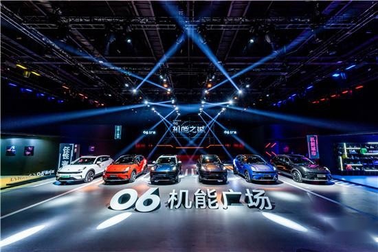 领克06起售价11.86万，网友：蓄势已久的颜值配置够看吗？