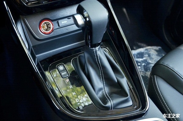 宝骏530七座试驾 实用做到极致的紧凑型七座SUV