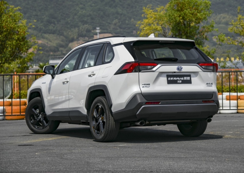 7月热销近2万台，仅优惠3000，丰田RAV4为何如此受欢迎