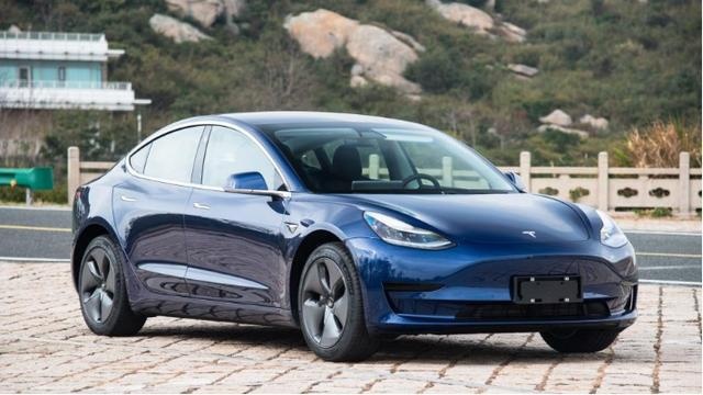 Model 3降价还增配？特斯拉“割韭菜”上瘾