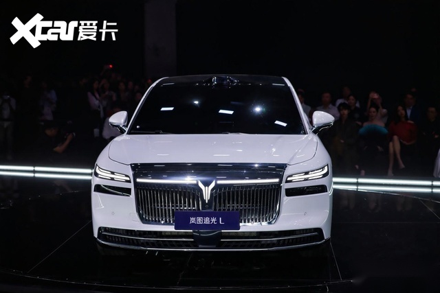800V+5C超充+63度大电池，岚图追光L搭载岚海智能超混开启预订