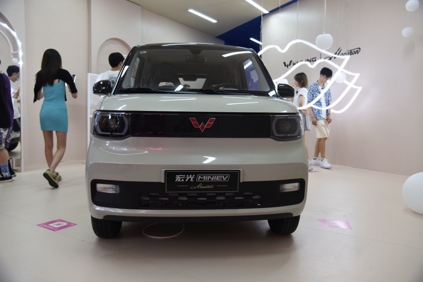 售3.76万起/国民潮车 宏光MINIEV马卡龙秋色上市