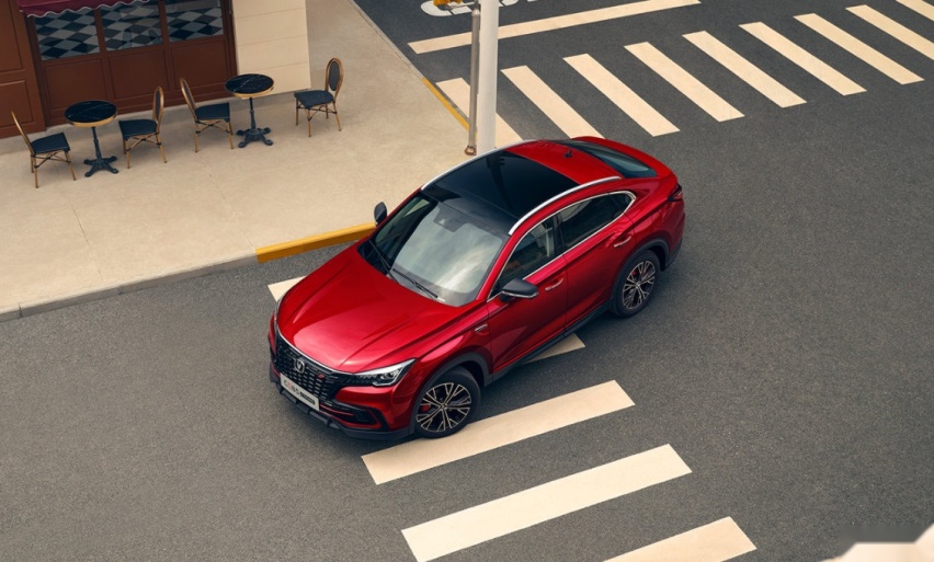 拒绝平庸、活出姿态，抢先试驾2023款长安CS85COUPE