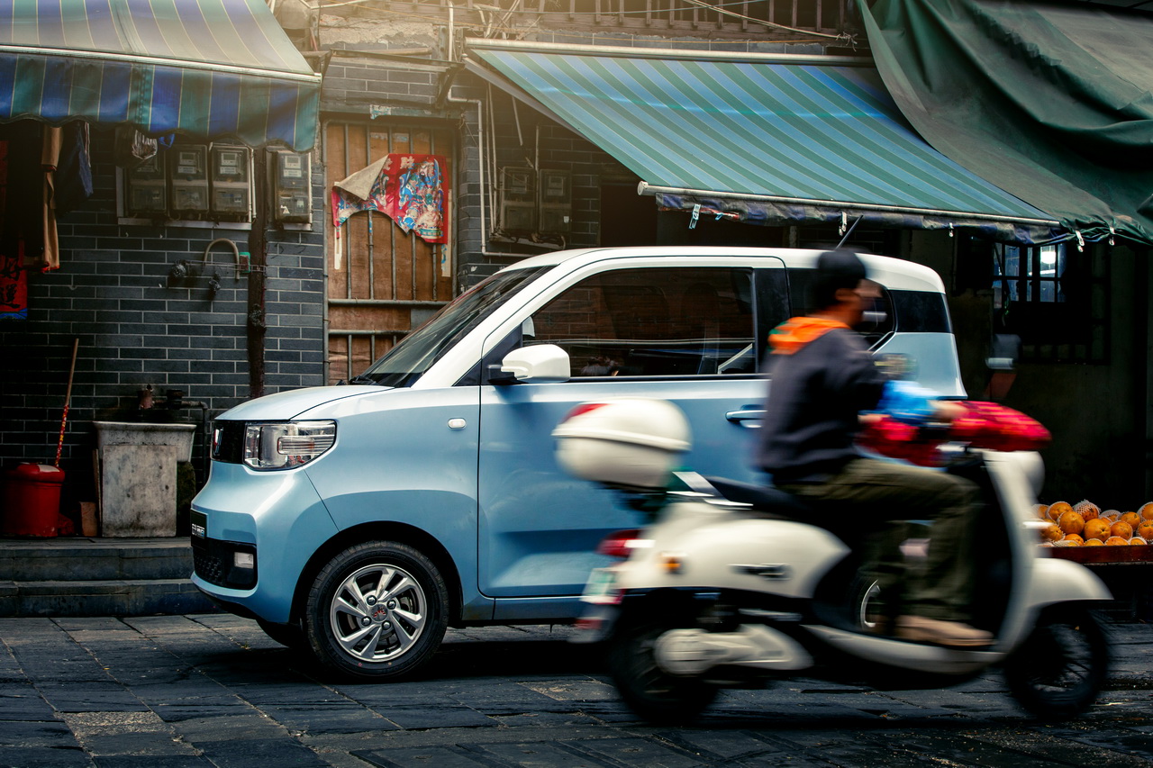 电动大咖6201近来,上汽通用五菱旗下五菱品牌首款四座新能源车