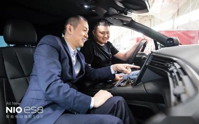 快讯｜全新ES8正式交付 液冷电池升级至100kWh