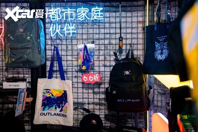 在超级文和友这场跨界潮玩，我感受到广汽三菱强势的“营销反击”