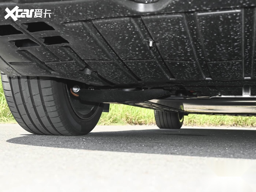 845km续航+800V快充+半固态电池，MG 07前景如何？