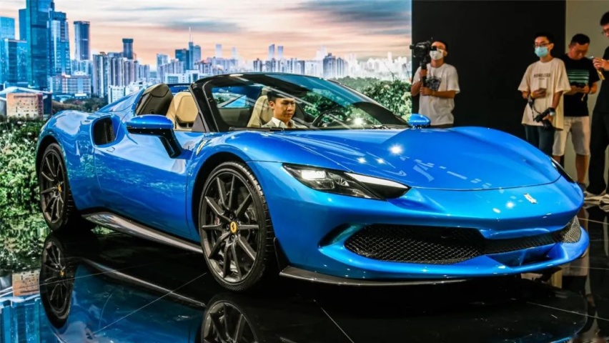 体验法拉利296GTS：这是我离梦想最近的一次