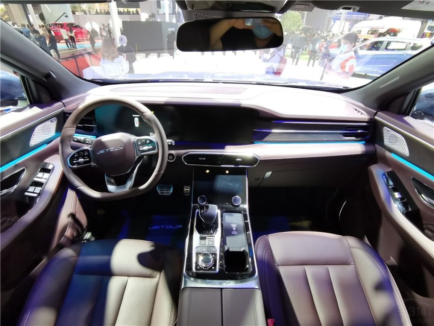 都是自主中型SUV，捷途X90 PLUS、瑞虎8和豪越选谁好？