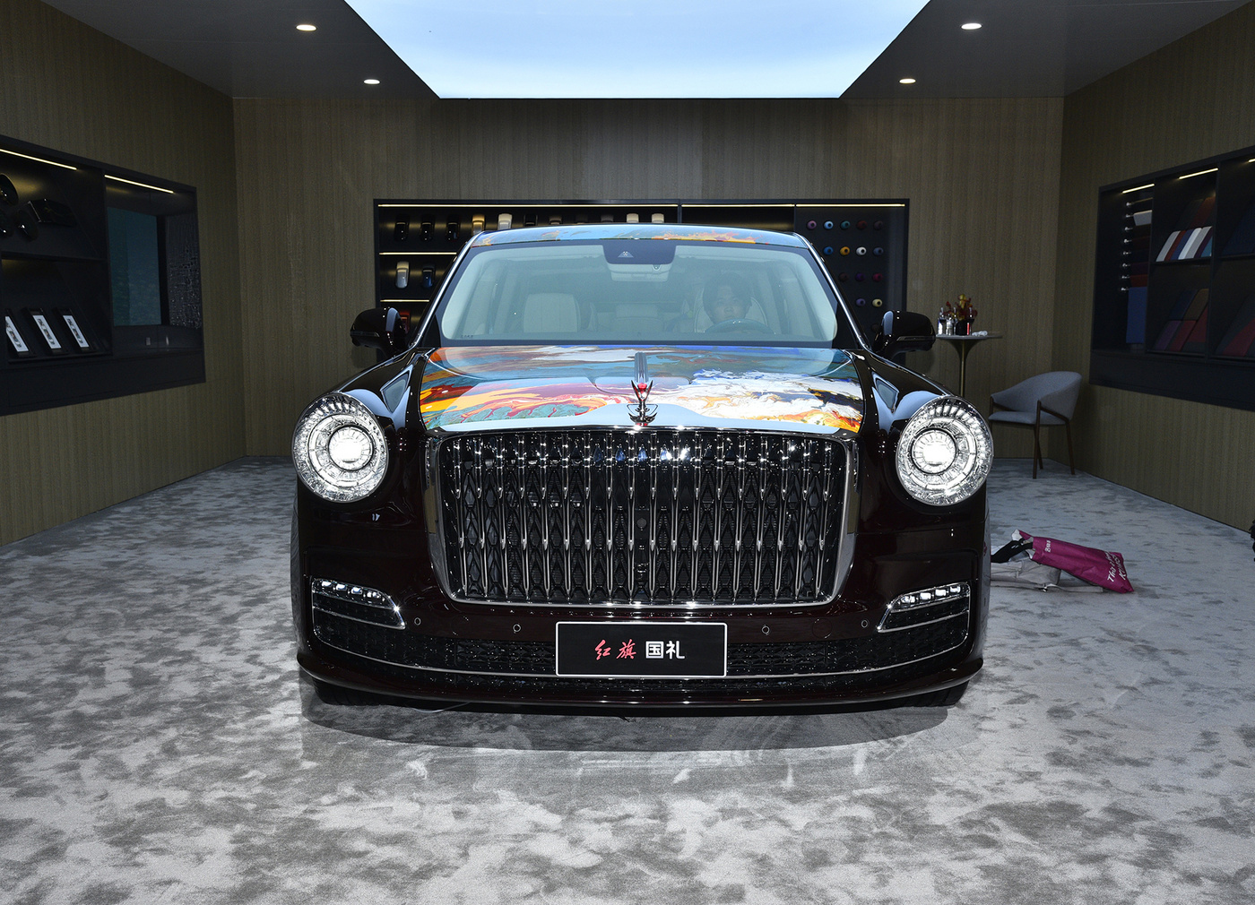 ۃr718fԪtYʽУd4.0T V8lәC