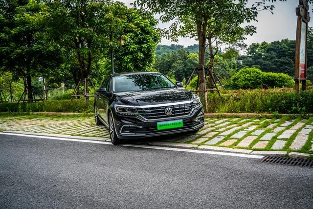 途观L PHEV/帕萨特PHEV，看似平平无奇，为何成为市场鲶鱼？