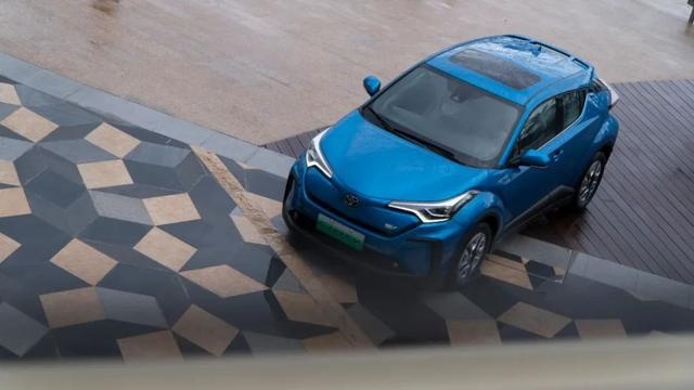造物片场丨广汽丰田 C-HR EV ：所有新生，都不陌生
