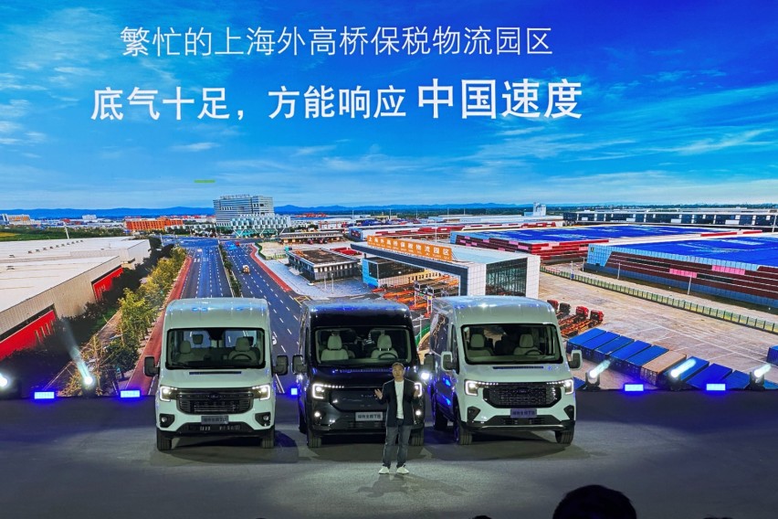 江铃福特发布全顺T8，块头比V362大不少，起价只高1万块！