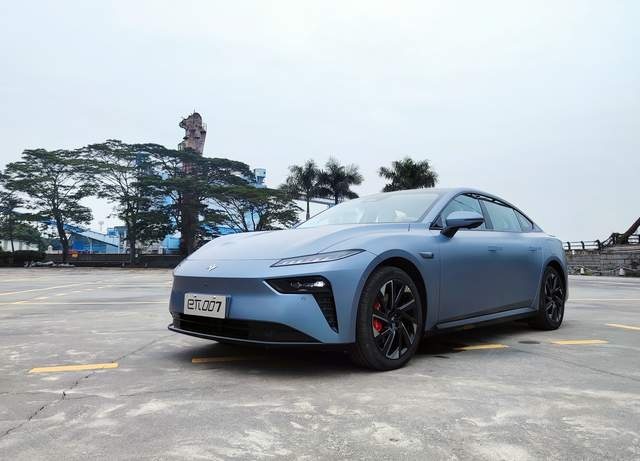 试驾“国家队”选手东风奕派eπ007，感觉没必要等小米SU7了？