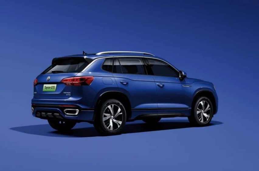 2.0T+8AT的豪车不到24万起，4月这几款上市新车必看