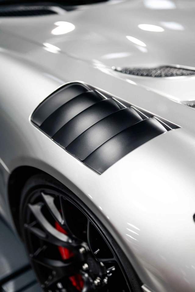 大排自吸肌肉超跑！道奇Viper ACR