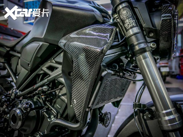 本田cb300r大师级改装 "黑化"之后战斗感飙升