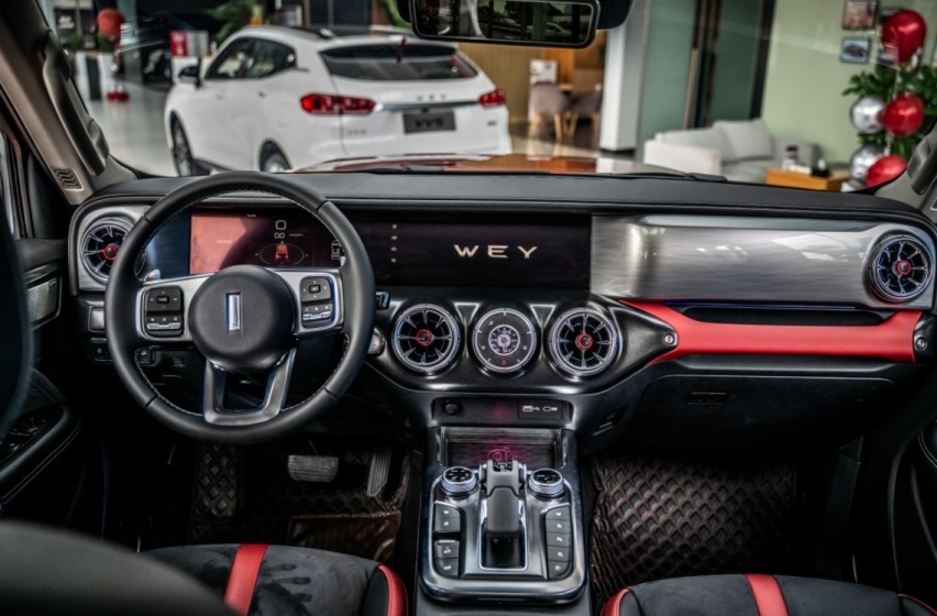 20万预算，排队等坦克300，还是优惠买RAV4？