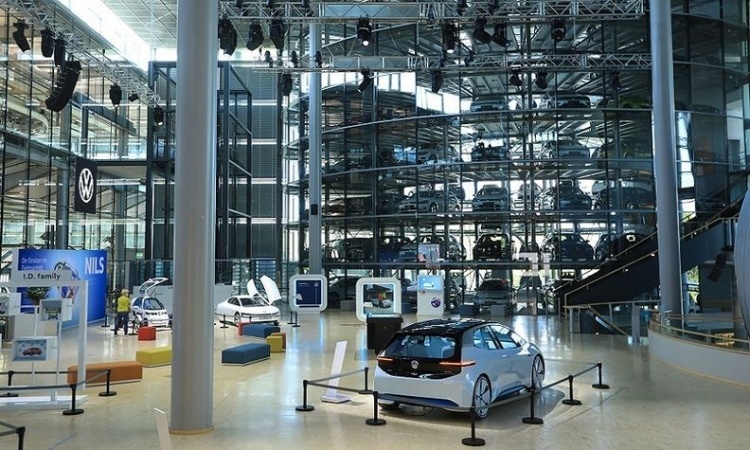 紧盯特斯拉，加速制造电动车型产品！大众将升级德国总部工厂