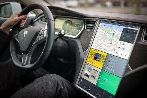 特斯拉Model 3车主维权！4万差价换长续航版？