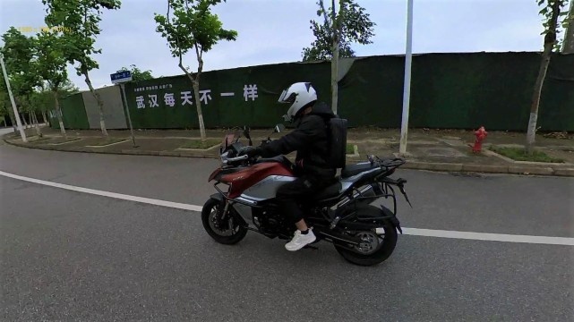 动力强劲配置一流 骁750试驾感受 来自大排量ADV的乐趣