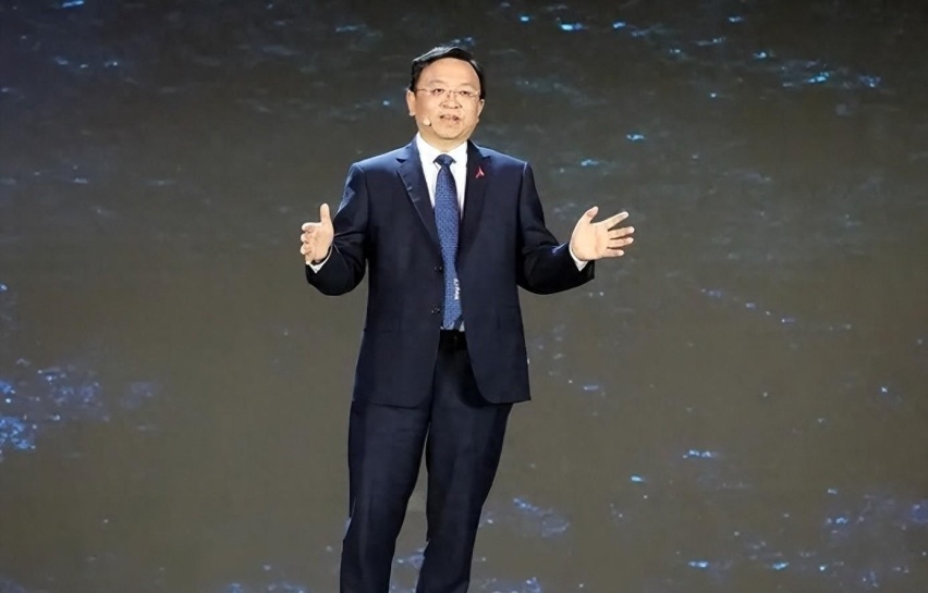 比亚迪第二代刀片电池8月发布，看完不得不说，传福哥格局大啊！