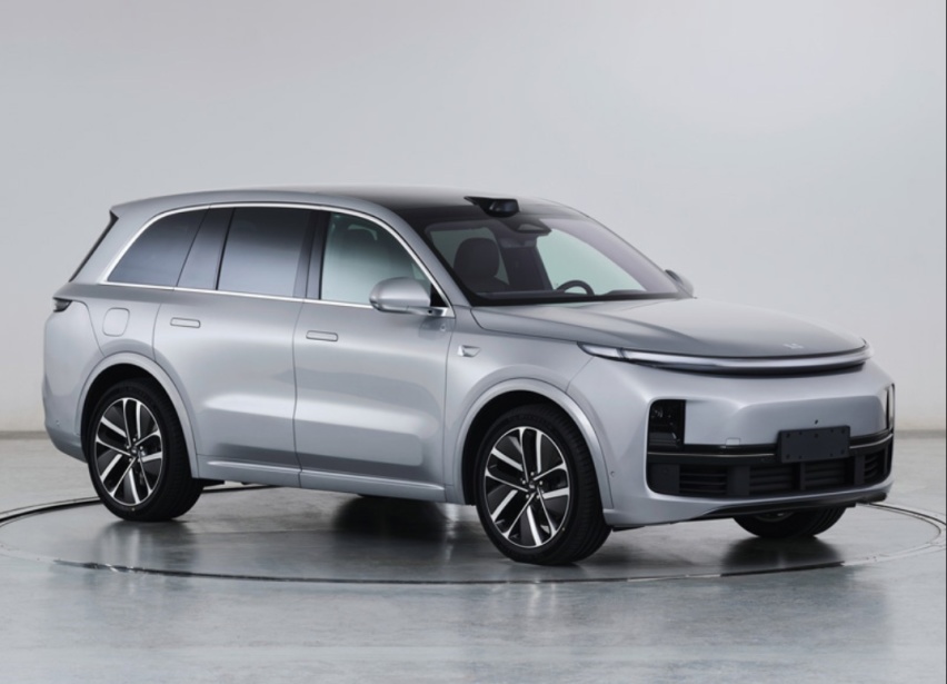 30万-40万新能源SUV，理想L7 VS 阿维塔11怎么选才不后悔？