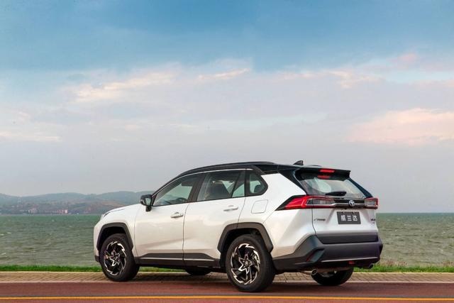 过弯从不飘的SUV，重近1.6吨三套四驱，全系自动挡